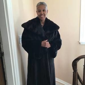 Meet your Posher, Eloise